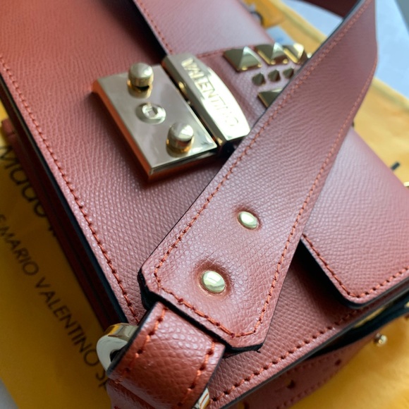 Valentino by Mario - Picture 5 of 9